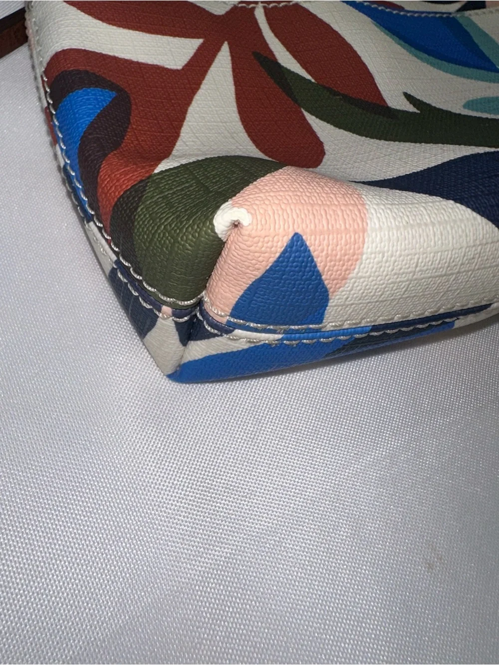 Fossil Fiona Crossbody Bag Abstract Leaf Floral Print Coated Canvas Purse